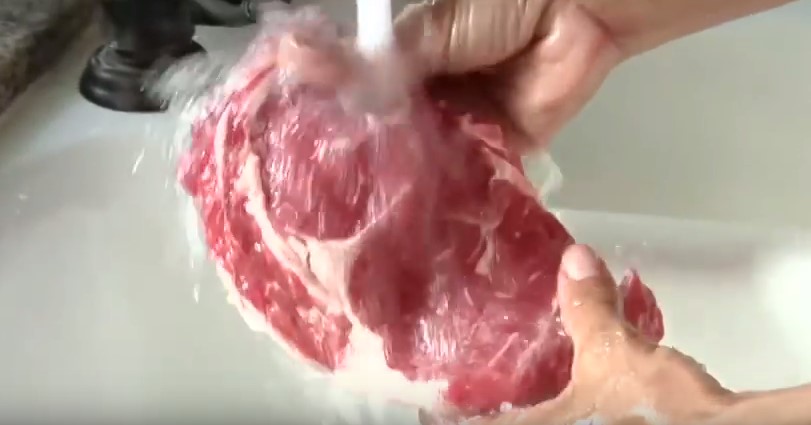Kako meso učiniti mekšim i sočnijim prilikom pečenja
