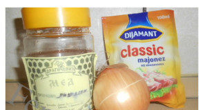 Maska sa lukom. Spasonosna maska protiv peruti, opadanja i za brži rast kose.