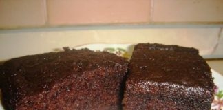 Neobično ukusan i nežan kolač koji se topi u ustima. Jednostavan i jeftin.