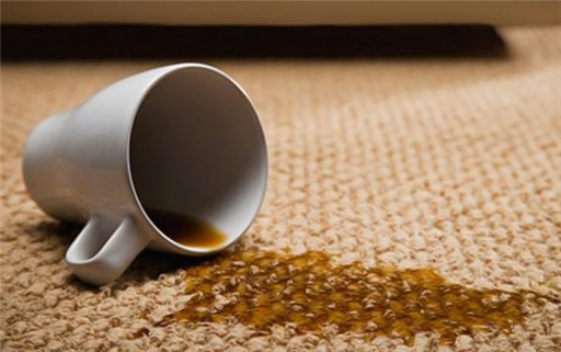 Kako ukloniti fleke sa tepiha