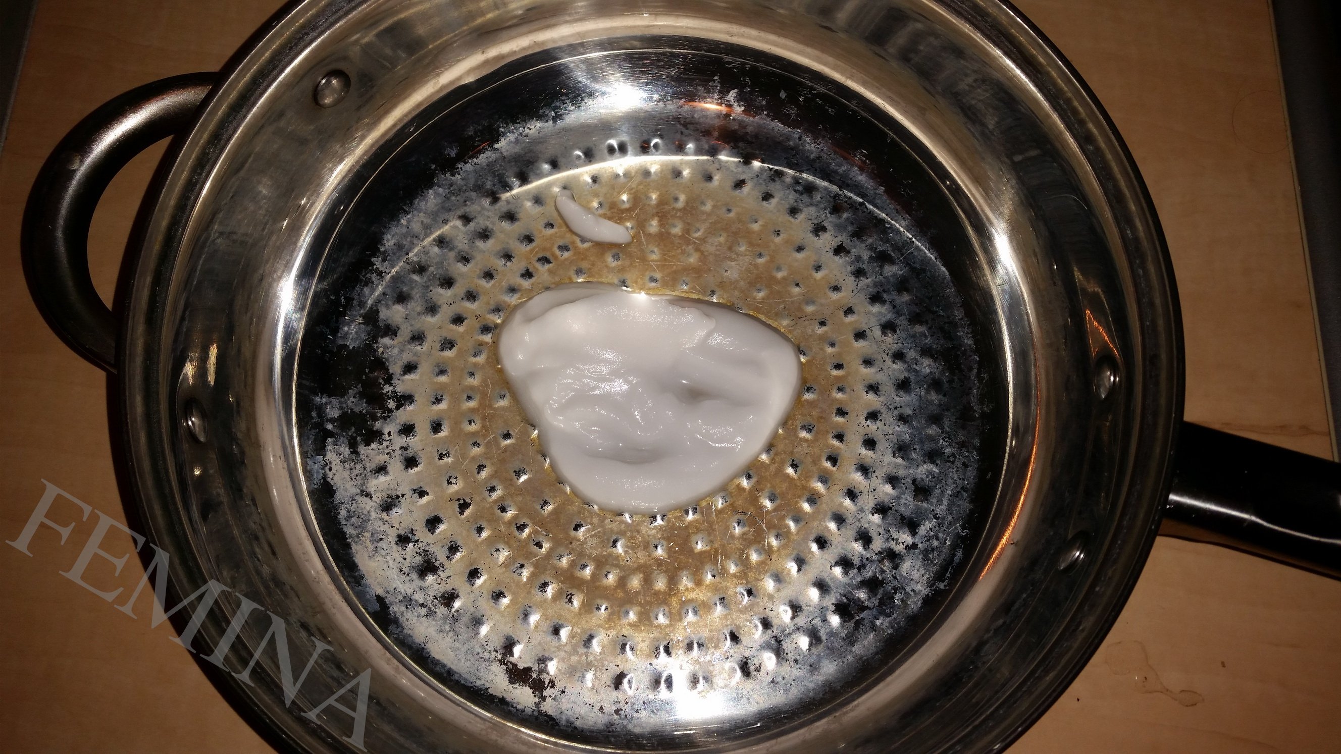  Čudo-pasta za čišćenje zagorele masnoće sa sudova.