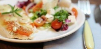 Piletina sa paradajzom i sirom