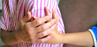 Jednostavan način da naučite dete da ne prekida odrasle