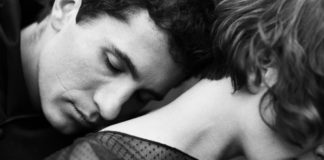Kada muškarac grli ženu…