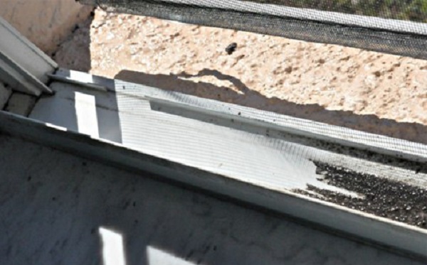 Kako oprati ramove PVC prozora. 