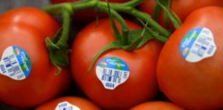 Ako ste na etiketi od voća ugledali cifru „8“, ne kupujte ga! Evo, zašto…