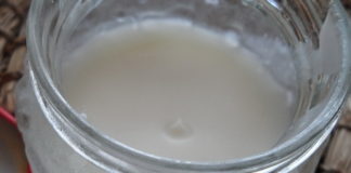 Domaća krema od 2 sastojka: kao gumicom briše bore