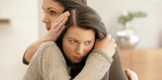 Odrasla kćerka je došla majci i zatražila savet od nje
