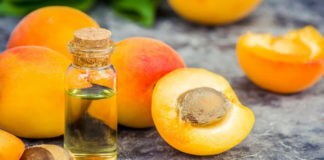 Oružje protiv bora: 7 čudesnih prirodnih ulja koja uklanjaju znake starenja