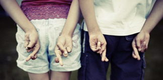 11 načina da otkrijete lažova, ne zadržavajući pogled na njemu duže od minuta