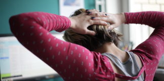 5 delotvornih vežbi za bolove u vratu koje možete izvoditi na poslu