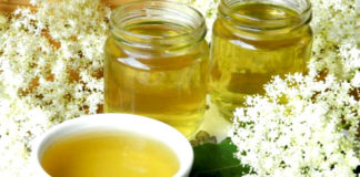 Sirup od zove: Domaći sok sa ukusom proleća