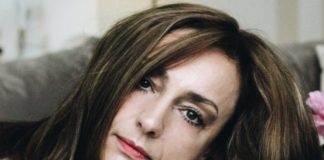 Srećan osmeh na licu zrele žene je zlatna olimpijska medalja za opstanak