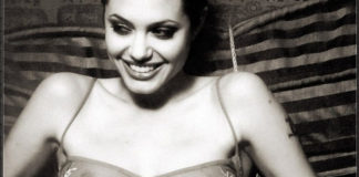 Anđelina Džoli: 10 atraktivnih slika iz mladih dana