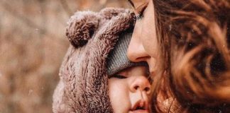 Mama, zagrli me što češće, molim te